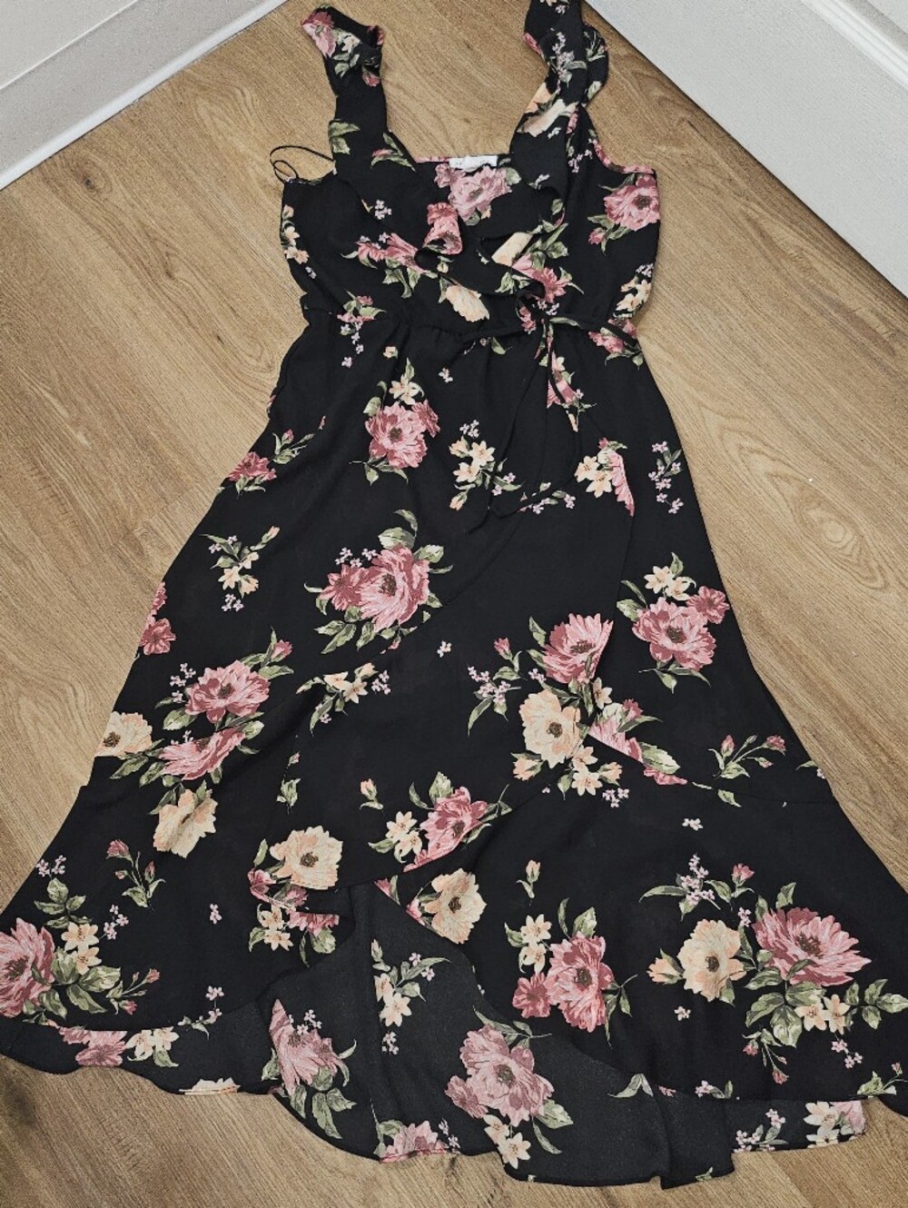 Socialite Black Midi HilowDress with Pink Floral Print Sz Med Excellent Conditon